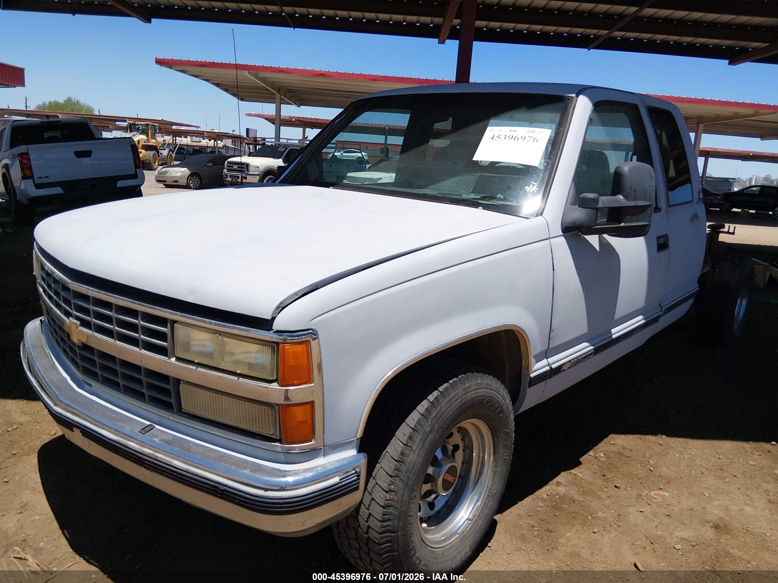 1992 Chevrolet Gmt-400 C2500 Gray vin: 2GCGC29K0N1104456