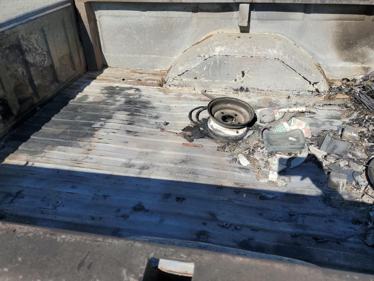 1983 Chevrolet K20 Burn vin: 2GCGK24J8D1131968