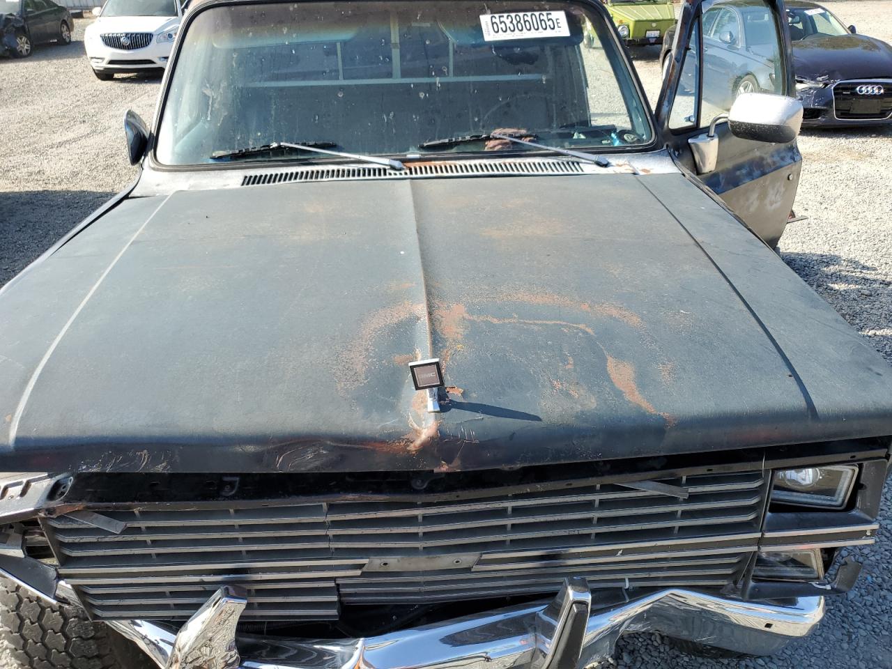 1983 Chevrolet K20    Two Tone vin: 2GCGK24M7D1190861