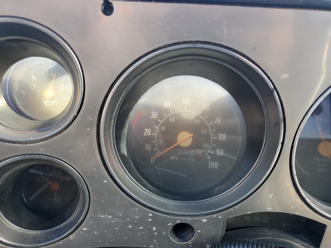 1983 Chevrolet K20    Two Tone vin: 2GCGK24M7D1190861