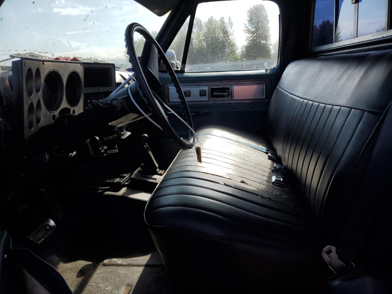 1983 Chevrolet K20    Two Tone vin: 2GCGK24M7D1190861