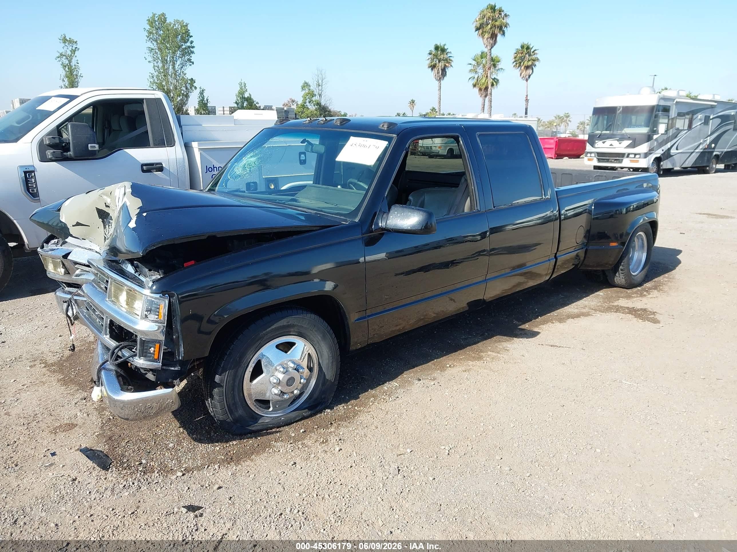 1990 Chevrolet Gmt-400 C3500 Black vin: 2GCHC39N4L1216534