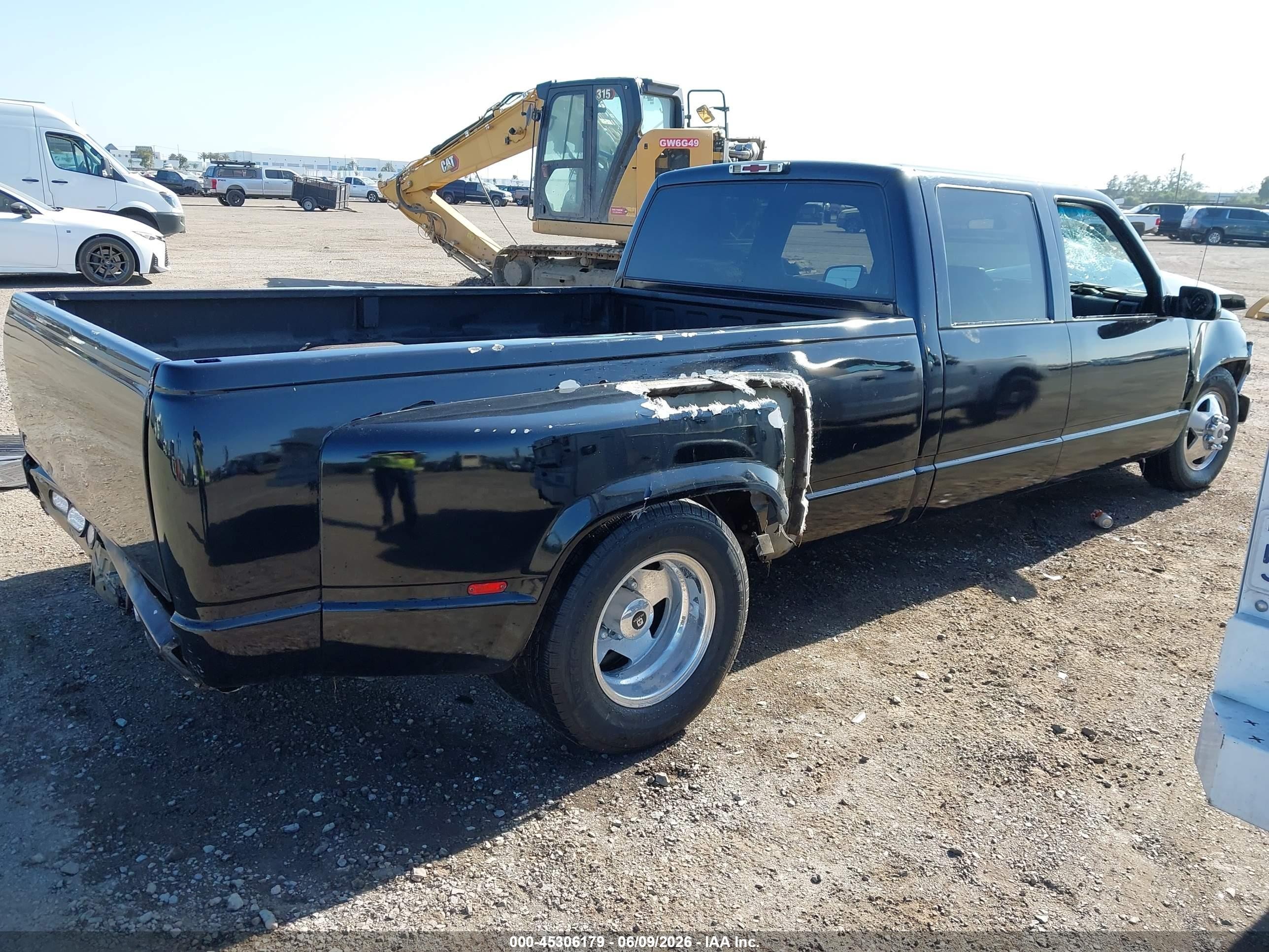 1990 Chevrolet Gmt-400 C3500 Black vin: 2GCHC39N4L1216534