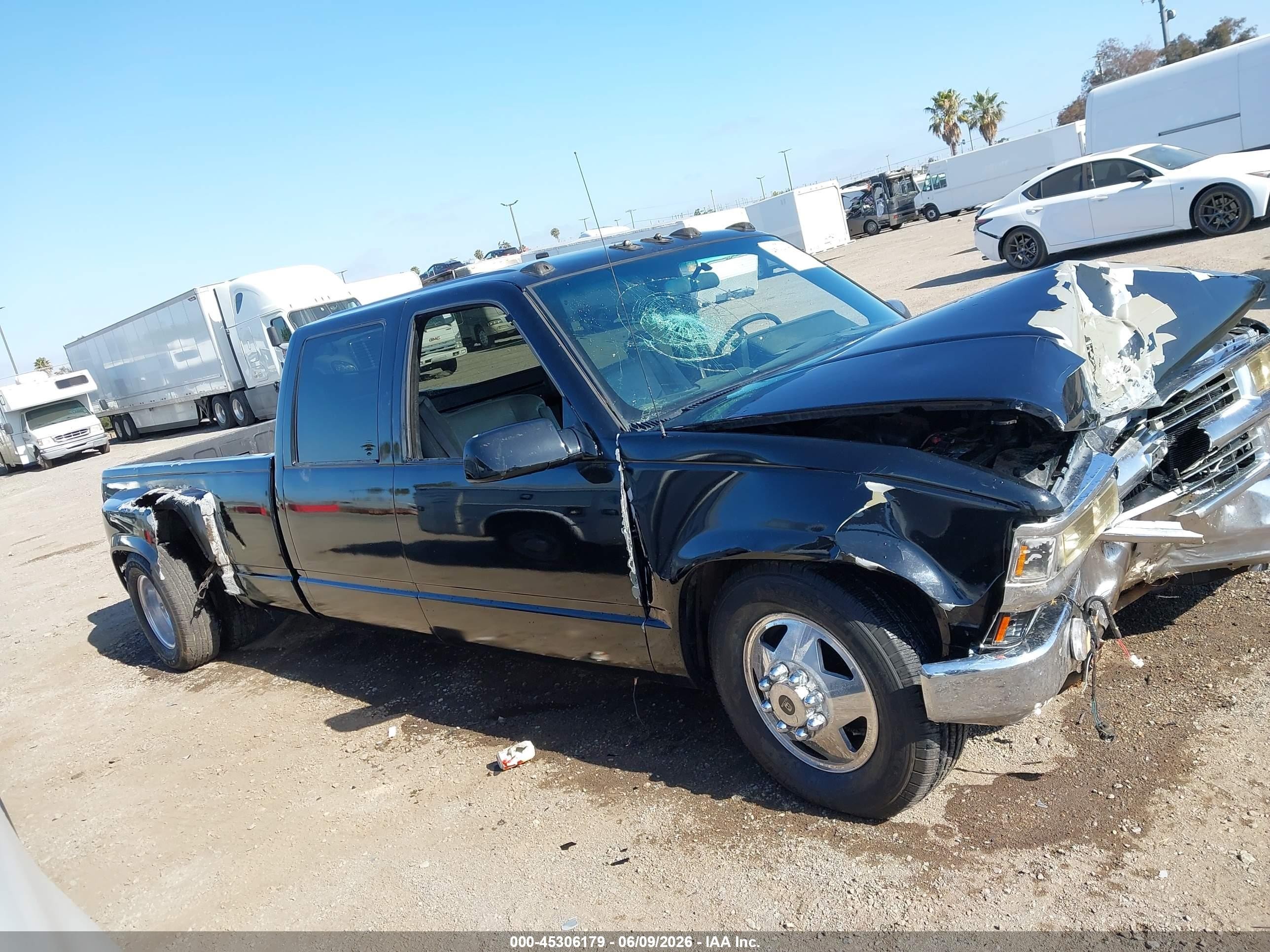 1990 Chevrolet Gmt-400 C3500 Black vin: 2GCHC39N4L1216534