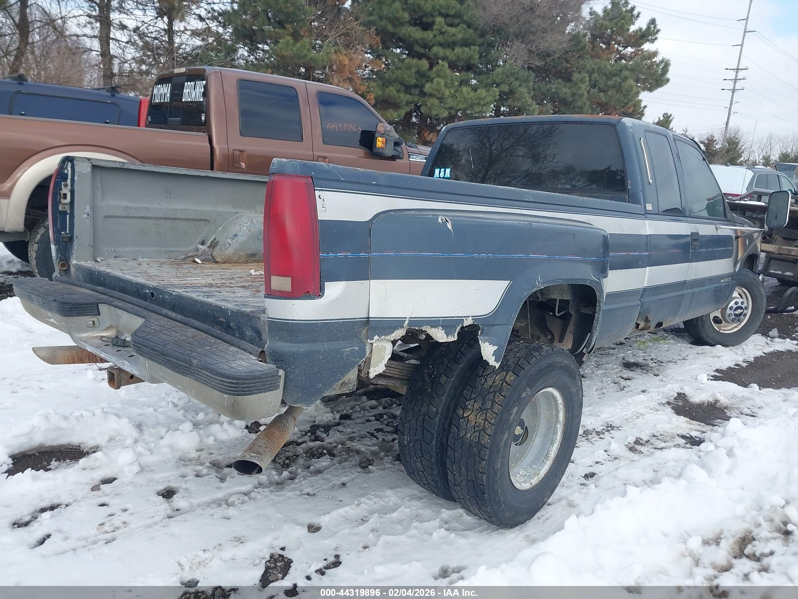 1988 Chevrolet Gmt-400 C3500 Синий vin: 2GCHC39N5J1236823