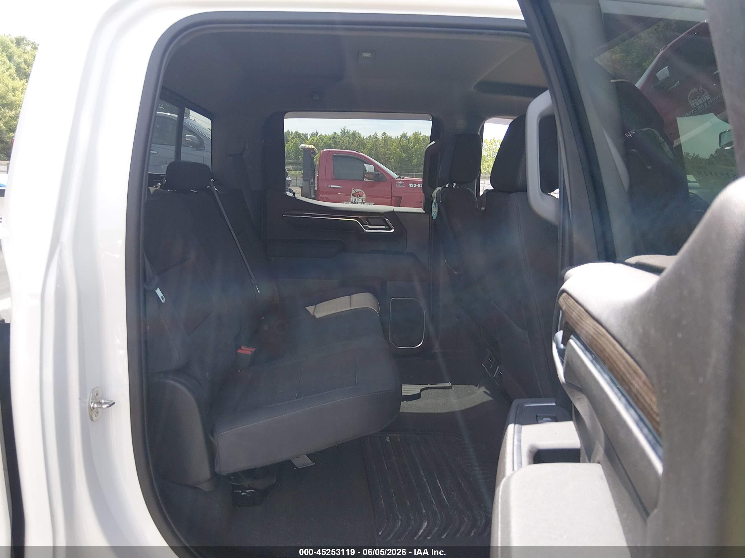 2023 Chevrolet Silverado 1500 4wd  Standard Bed Lt Белый vin: 2GCUDDEDXP1139561