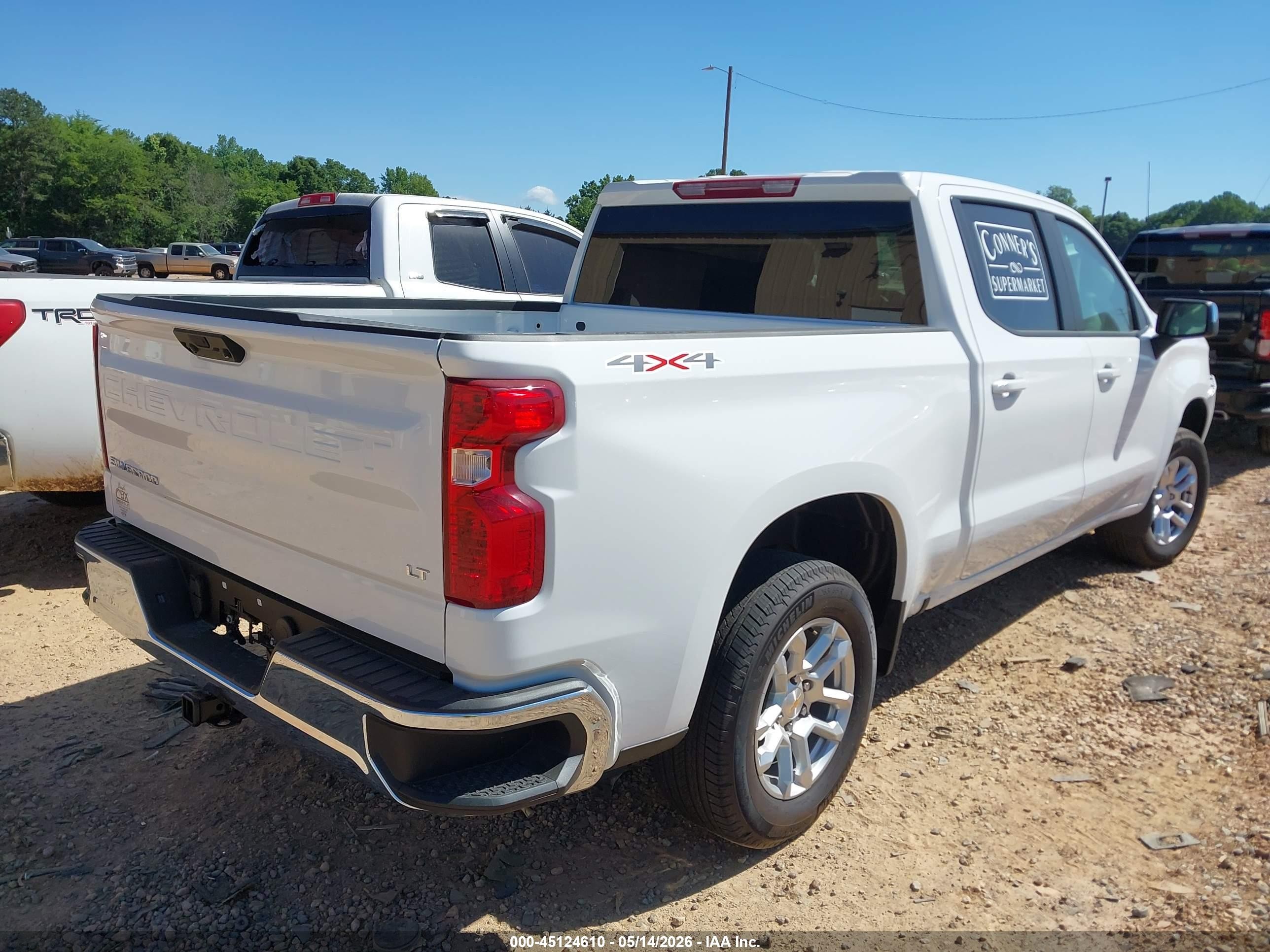 2026 Chevrolet Silverado 1500 4wd  Standard Bed Lt White vin: 2GCUKDED2T1157245