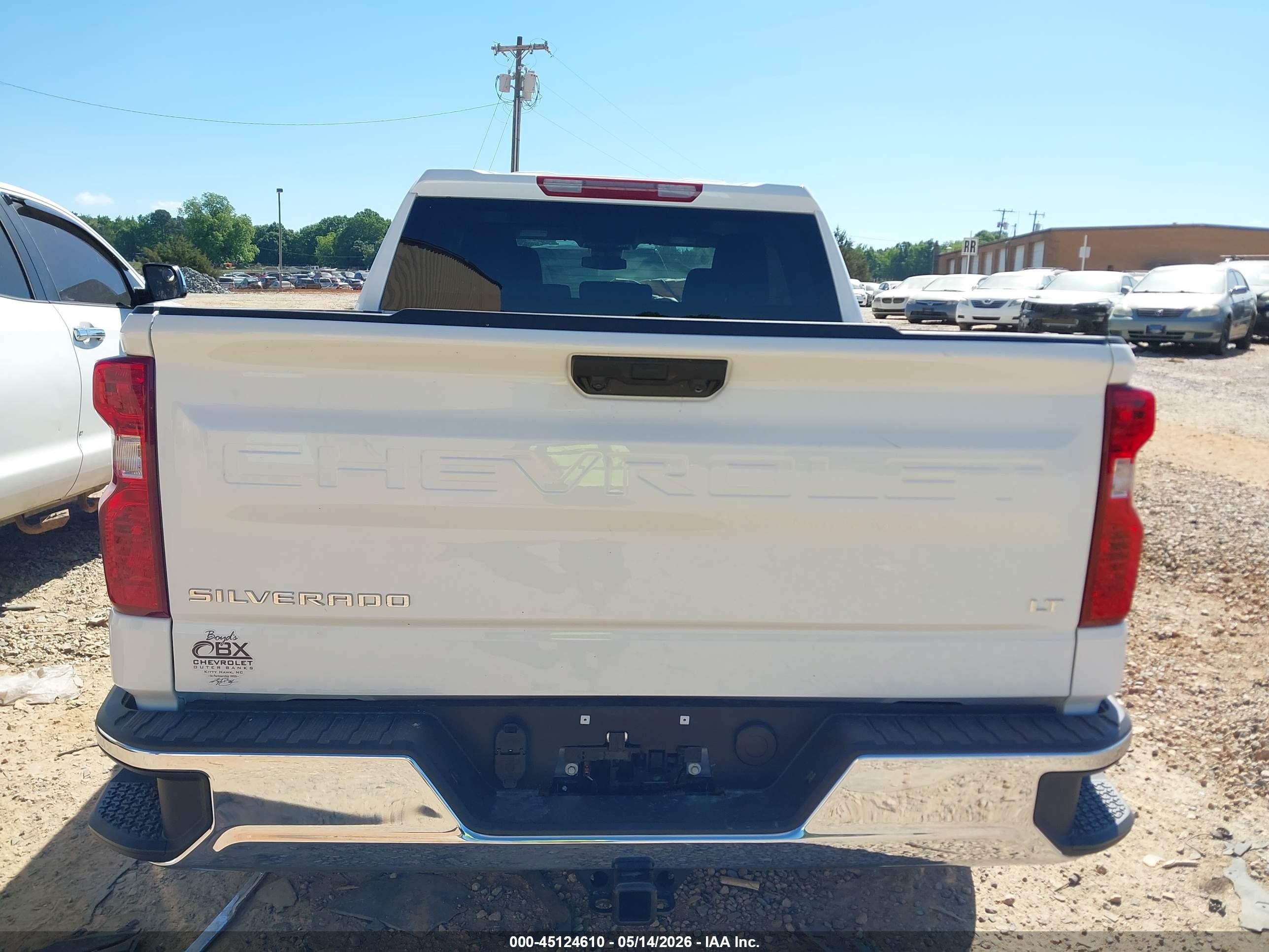 2026 Chevrolet Silverado 1500 4wd  Standard Bed Lt White vin: 2GCUKDED2T1157245