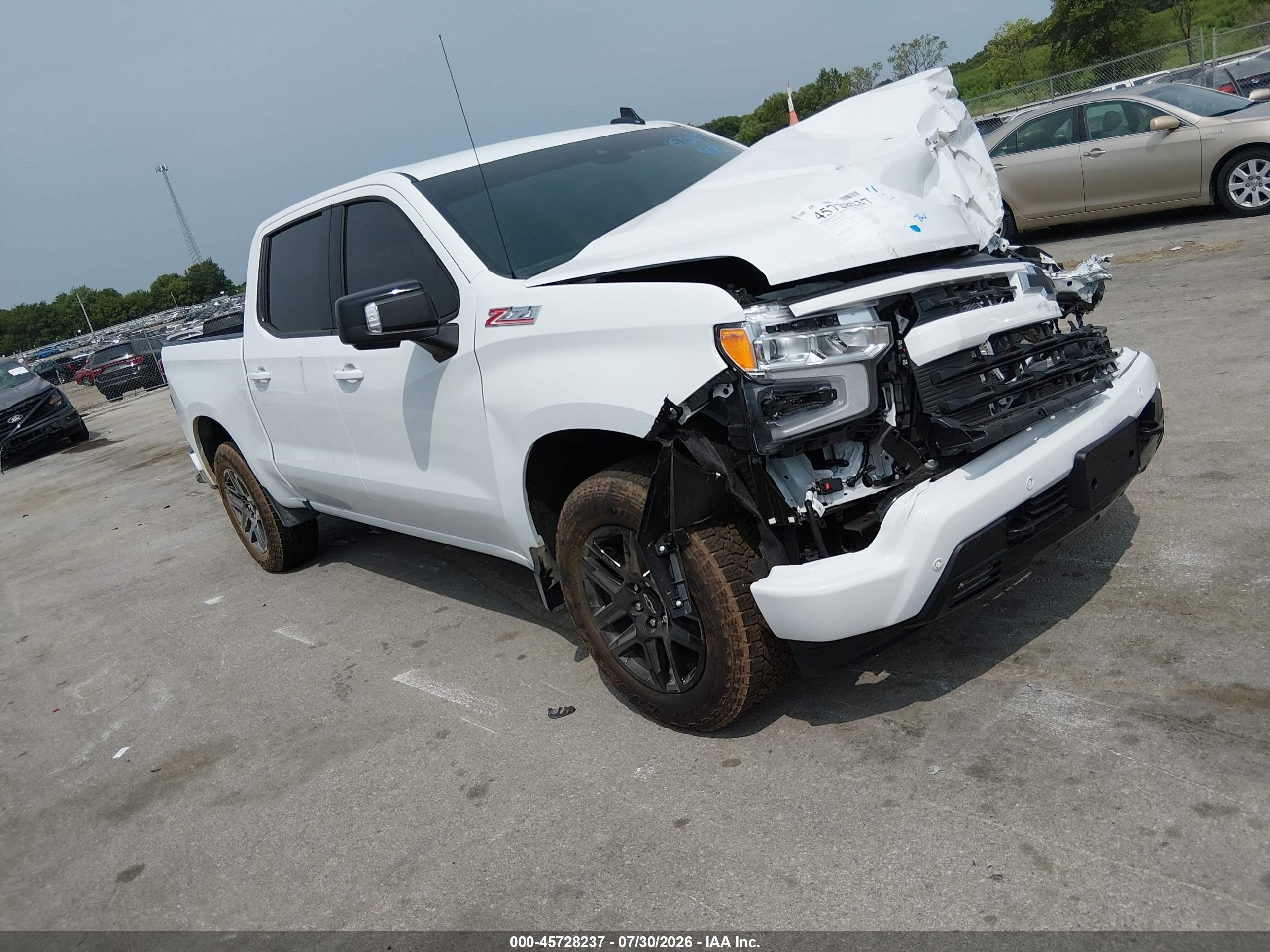 2026 Chevrolet Silverado 1500 4wd  Short Bed Rst White vin: 2GCUKEED1T1209163