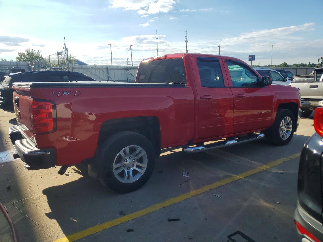 2018 Chevrolet Silverado K1500 Lt Red vin: 2GCVKREC9J1107223