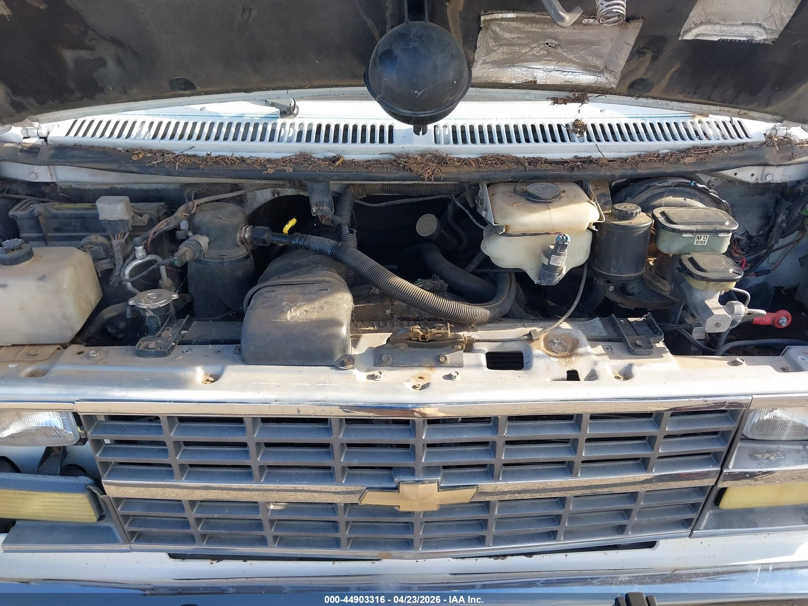 1992 Gmc Rally Wagon / Van G2500 White vin: 2GDEG25K1N4525968