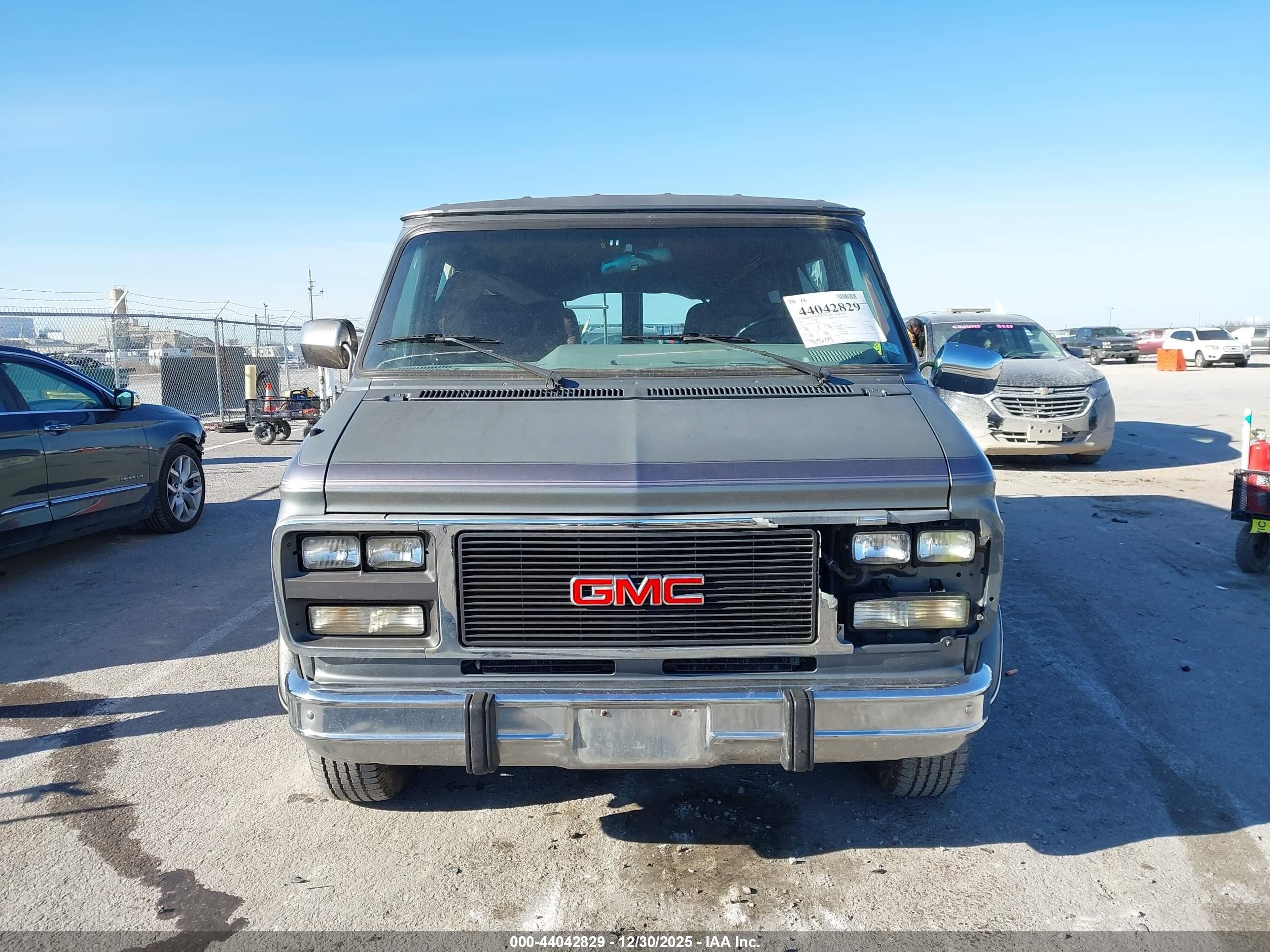 1992 Gmc Rally Wagon / Van G2500 Gray vin: 2GDEG25K7N4522735