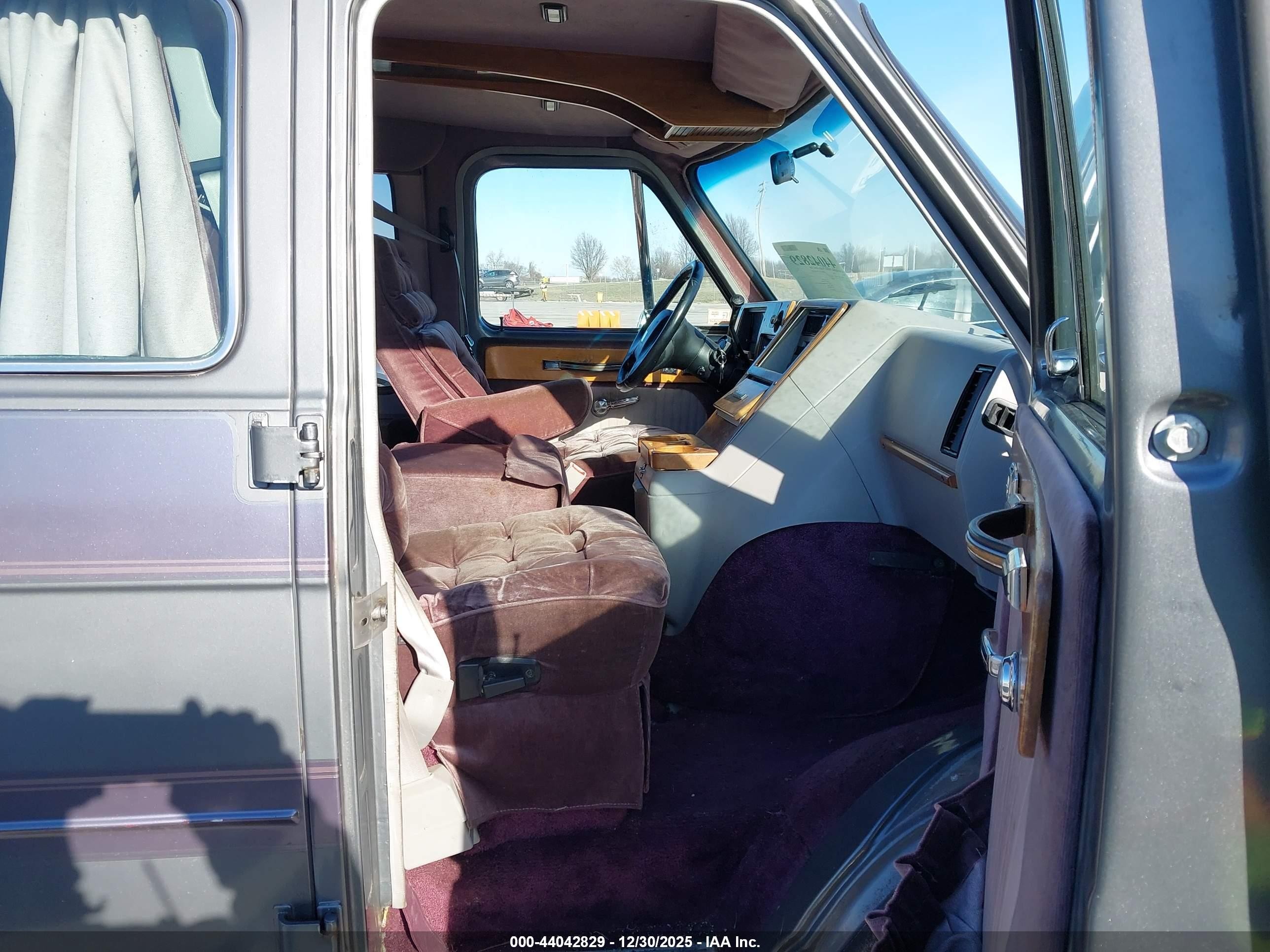 1992 Gmc Rally Wagon / Van G2500 Gray vin: 2GDEG25K7N4522735