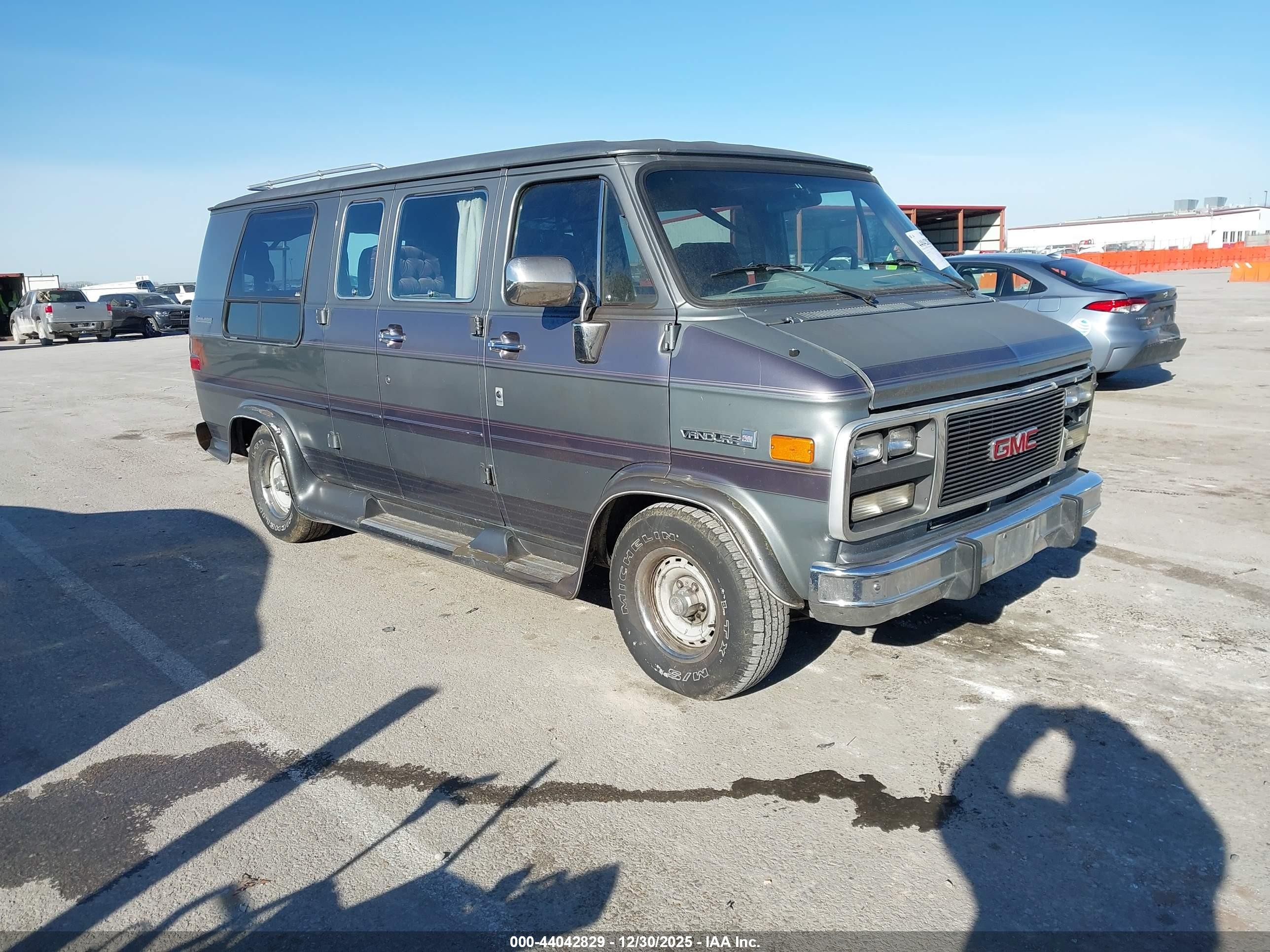1992 Gmc Rally Wagon / Van G2500 Gray vin: 2GDEG25K7N4522735