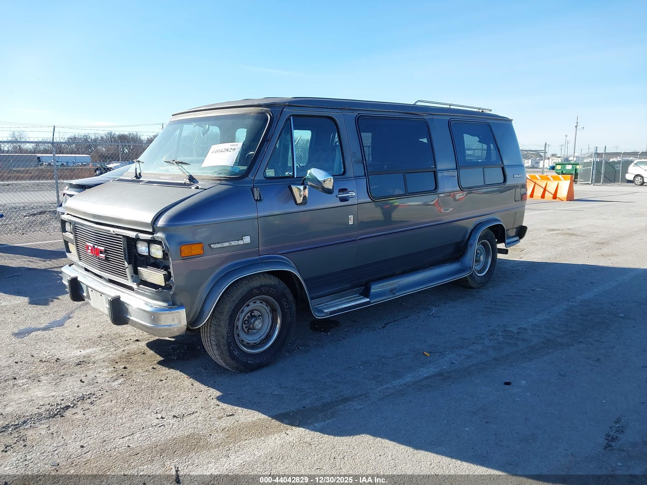 1992 Gmc Rally Wagon / Van G2500 Gray vin: 2GDEG25K7N4522735