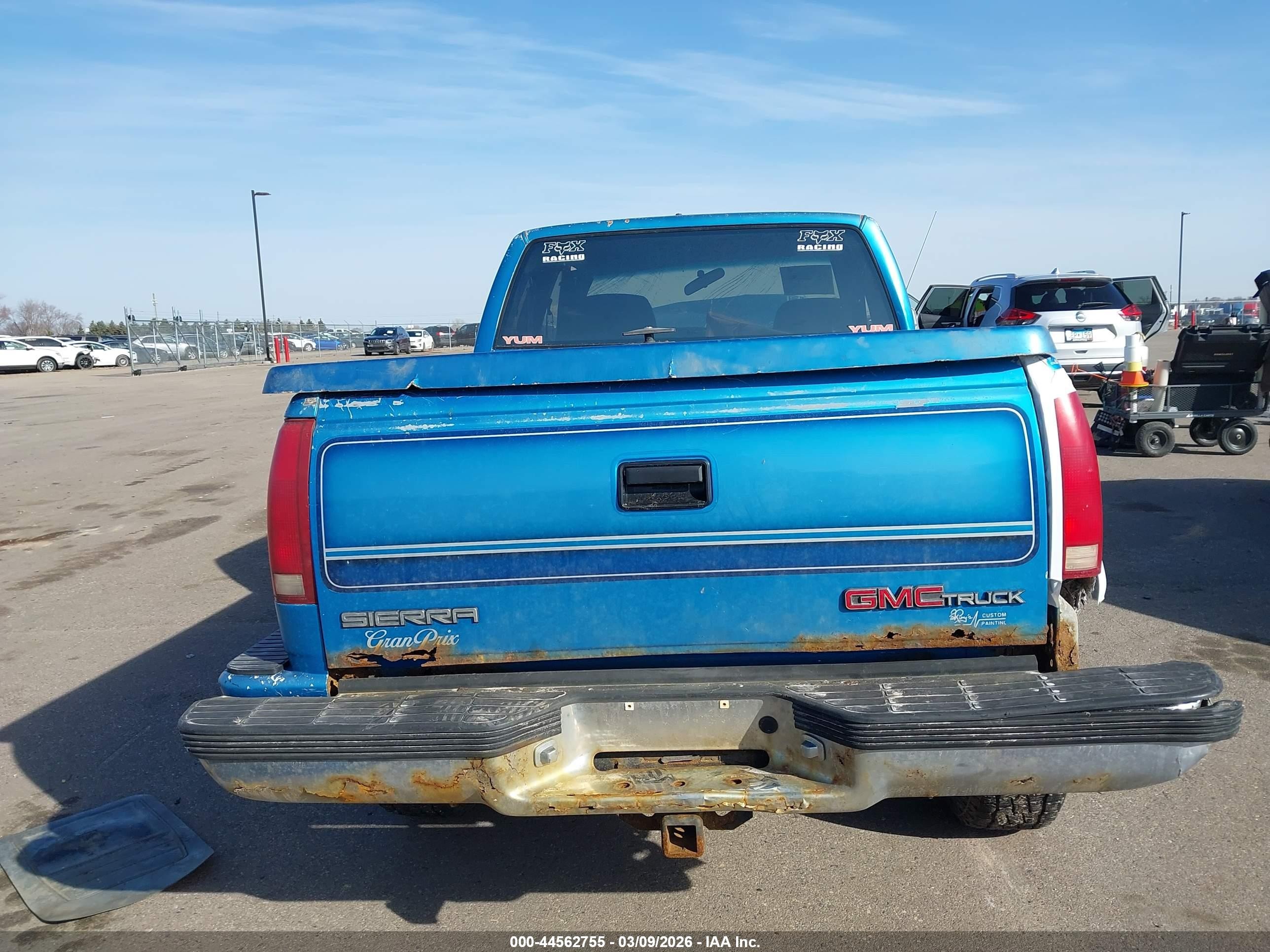 1992 Gmc Sierra K1500 Blue vin: 2GDEK19K3N1542095