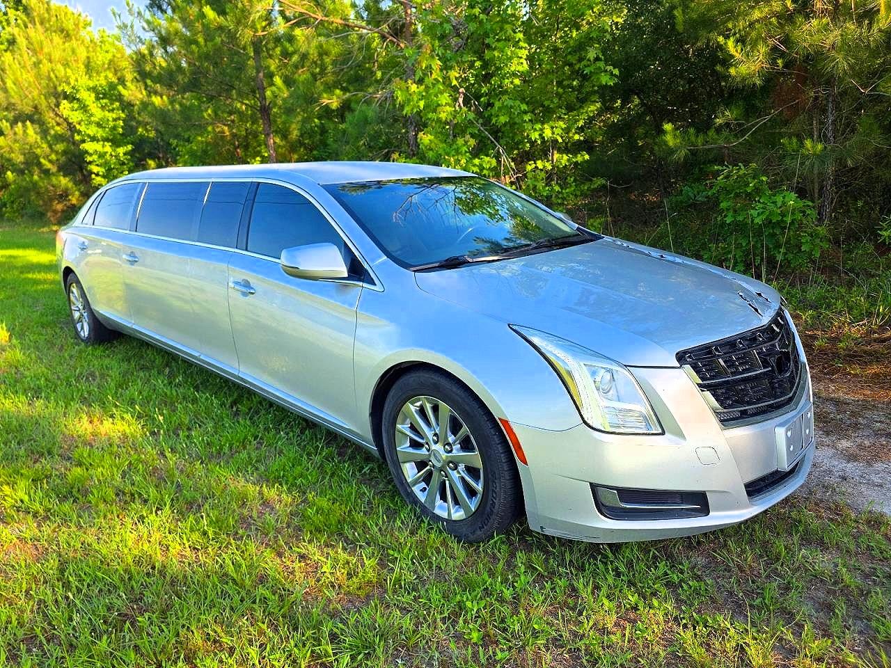 2017 Cadillac Xts Limousine Silver vin: 2GEXG6U30H9550146