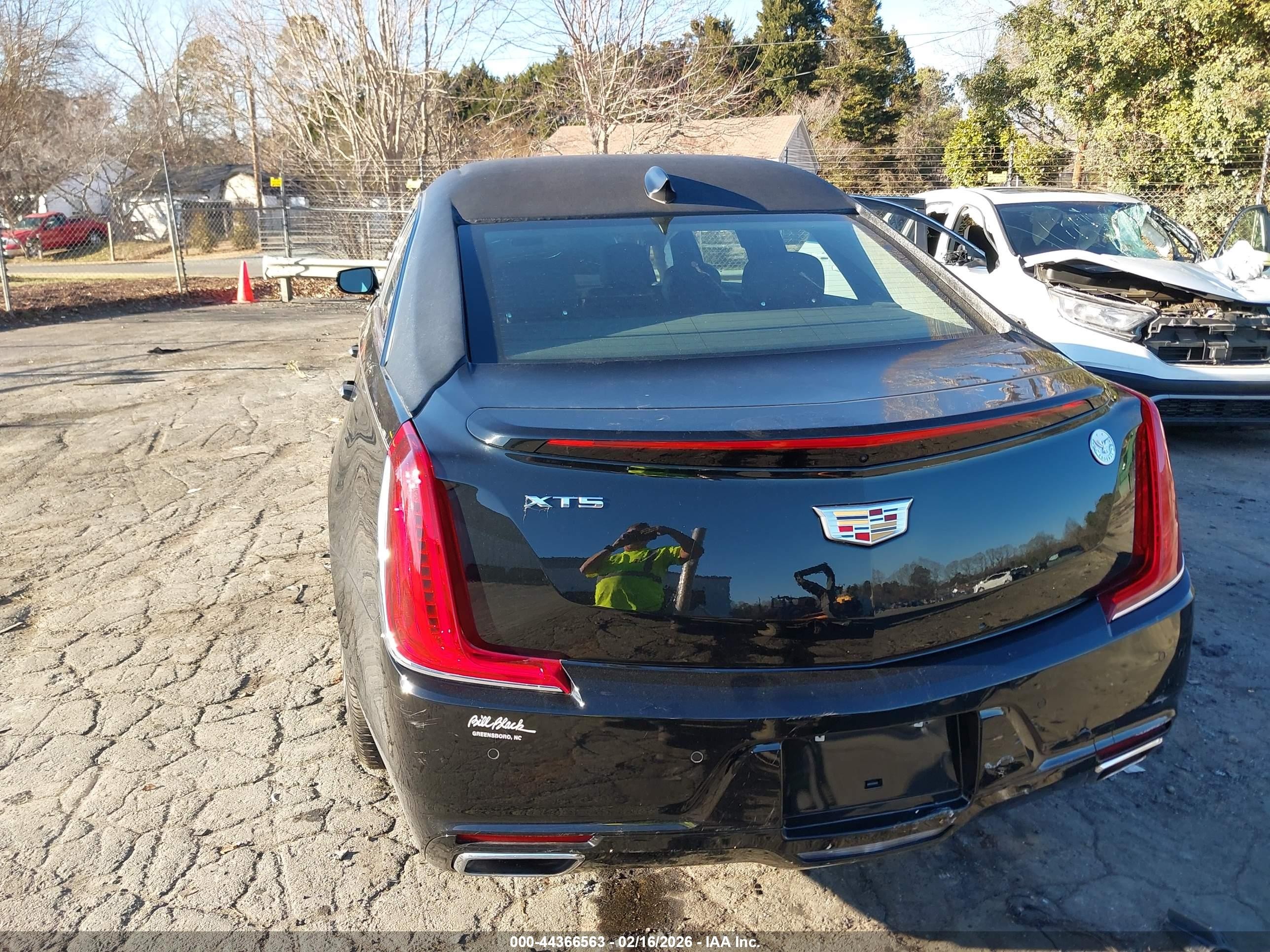 2019 Cadillac Xts V4u Coachbuilder Limousine Черный vin: 2GEXG6U38K9550497