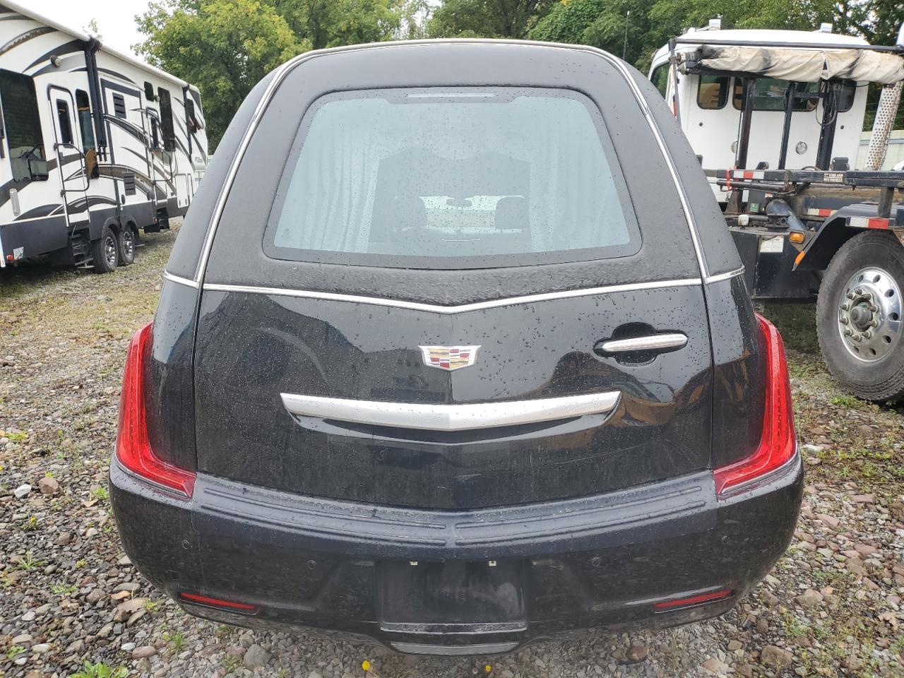 2018 Cadillac Xts Funeral Coach Черный vin: 2GEXG7U39J9500602