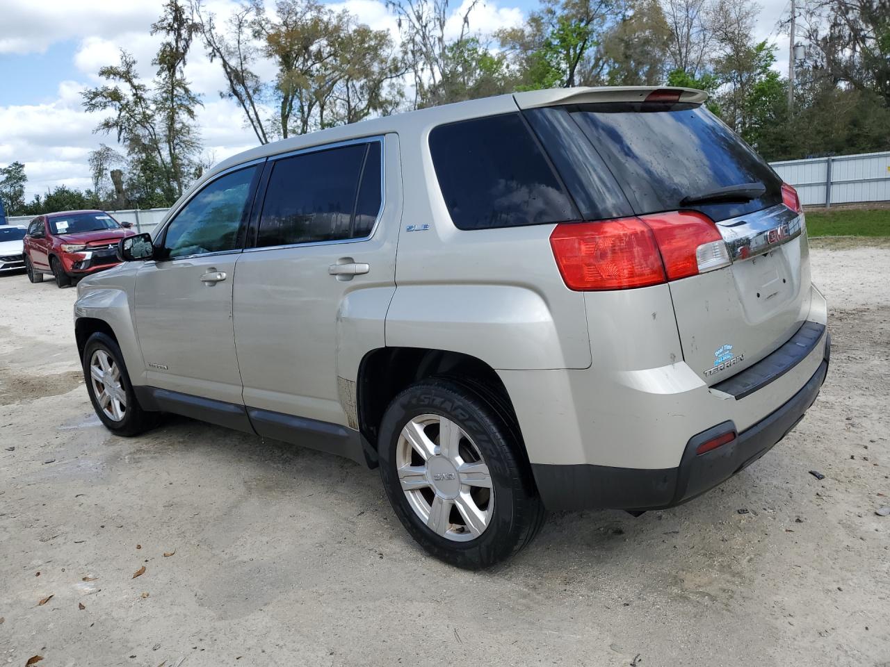 2014 Gmc Terrain Sle Gold vin: 2GKALMEK3E6290461 Damage: Left Front Door, Heavy Scratch, 3 To 4 Inches