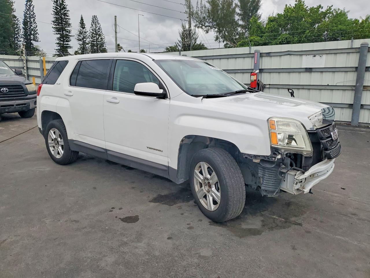 2015 Gmc Terrain Sle Белый vin: 2GKALMEK4F6352404