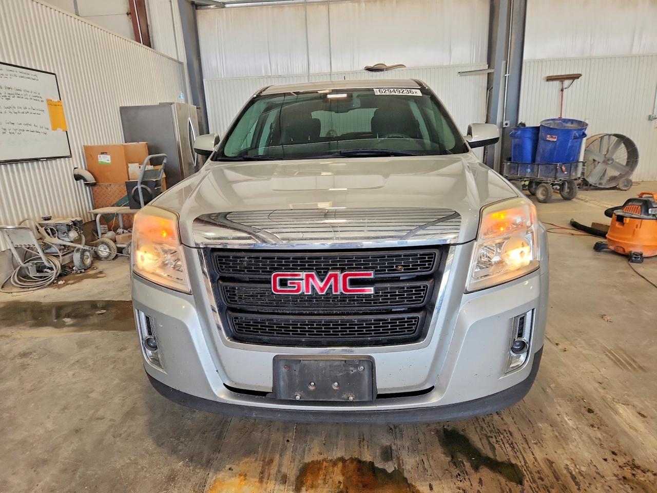 2015 Gmc Terrain Sle Серебряный vin: 2GKALMEK5F6304264