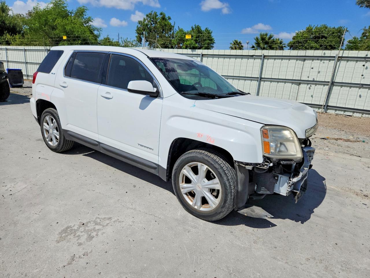 2017 Gmc Terrain Sle Белый vin: 2GKALMEK7H6290984