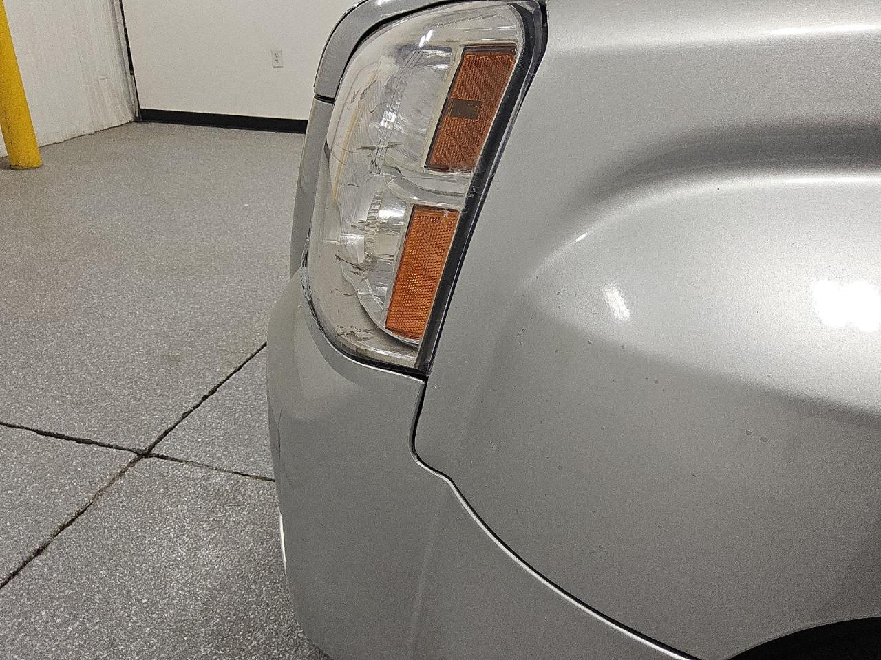 2014 Gmc Terrain Sle Silver vin: 2GKALMEK8E6190548 Damage: Left Front Fender, Chipped, 2
