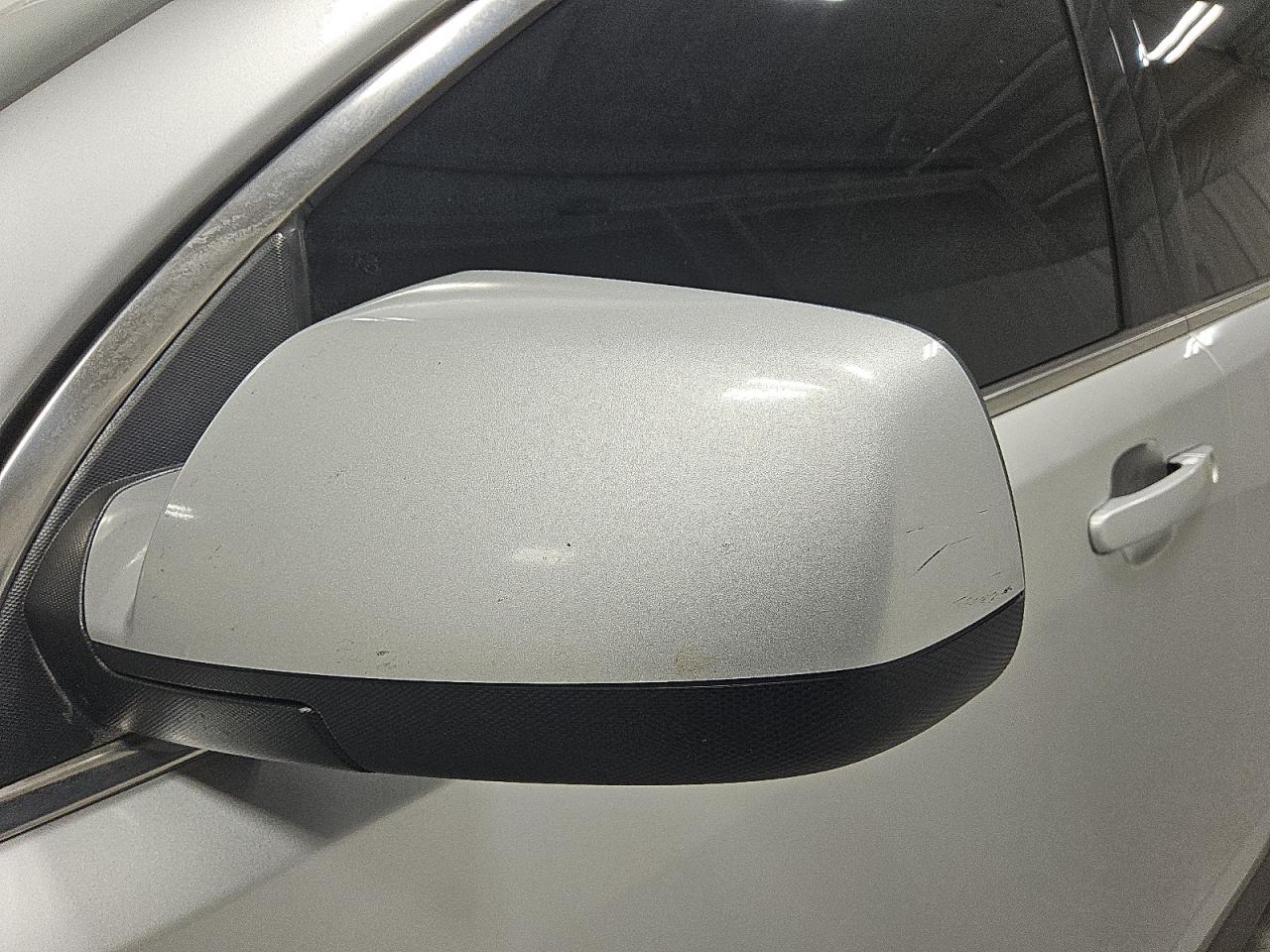 2014 Gmc Terrain Sle Silver vin: 2GKALMEK8E6190548 Damage: Lf Mirror Cover, Heavy Scratch, 1/2 To 1 Inch
