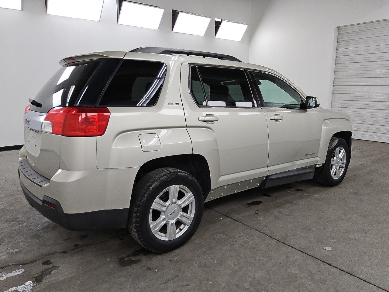 2014 Gmc Terrain Sle Tan vin: 2GKALREK3E6372073 Damage: Right Front Tire, Worn, Replacement Required