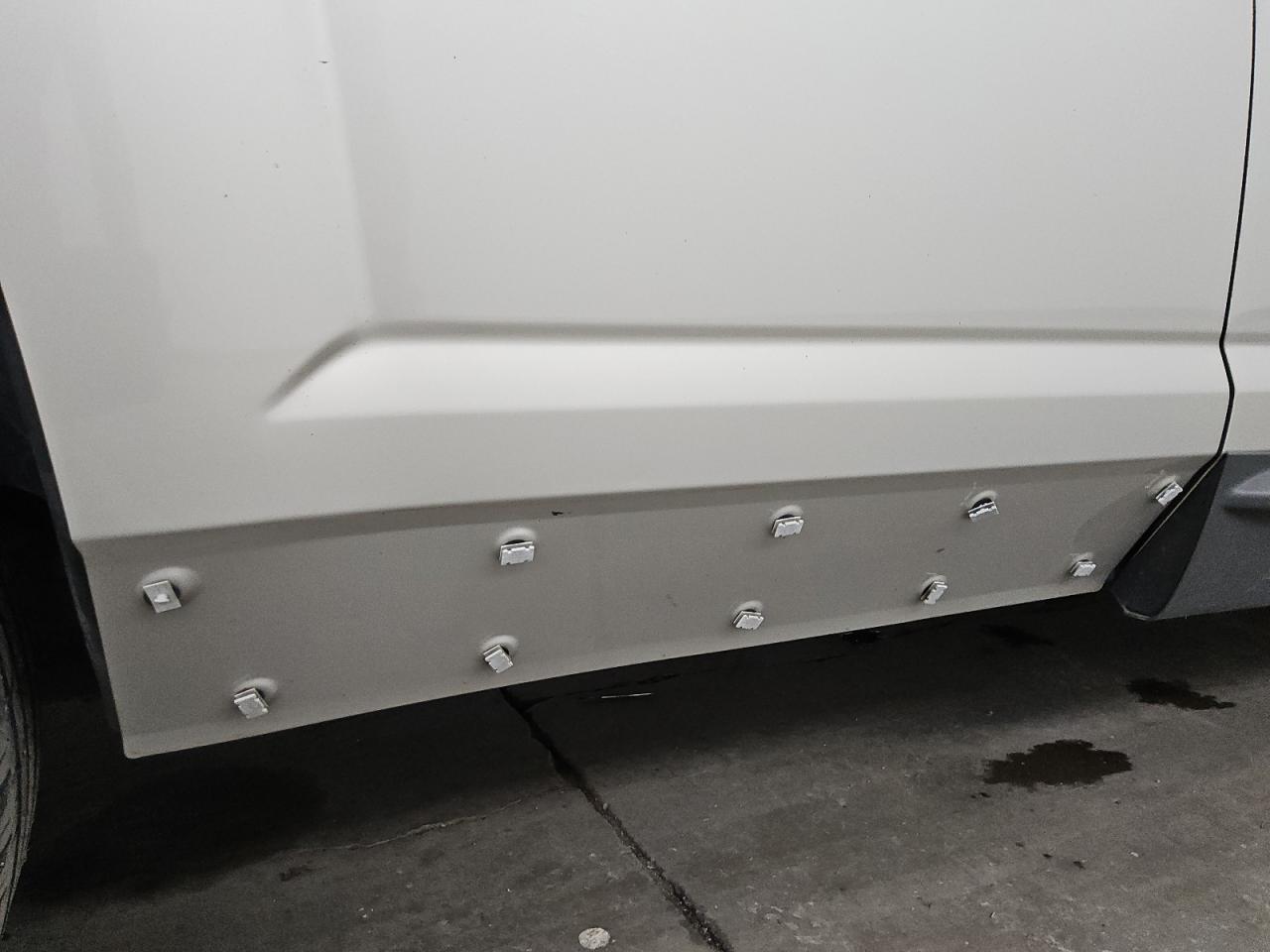 2014 Gmc Terrain Sle Tan vin: 2GKALREK3E6372073 Damage: Right Rear Door Molding, Broken, Replacement Required