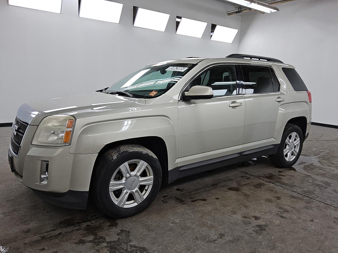 2014 Gmc Terrain Sle Tan vin: 2GKALREK3E6372073 Damage: Left Front Tire, Worn, Replacement Required