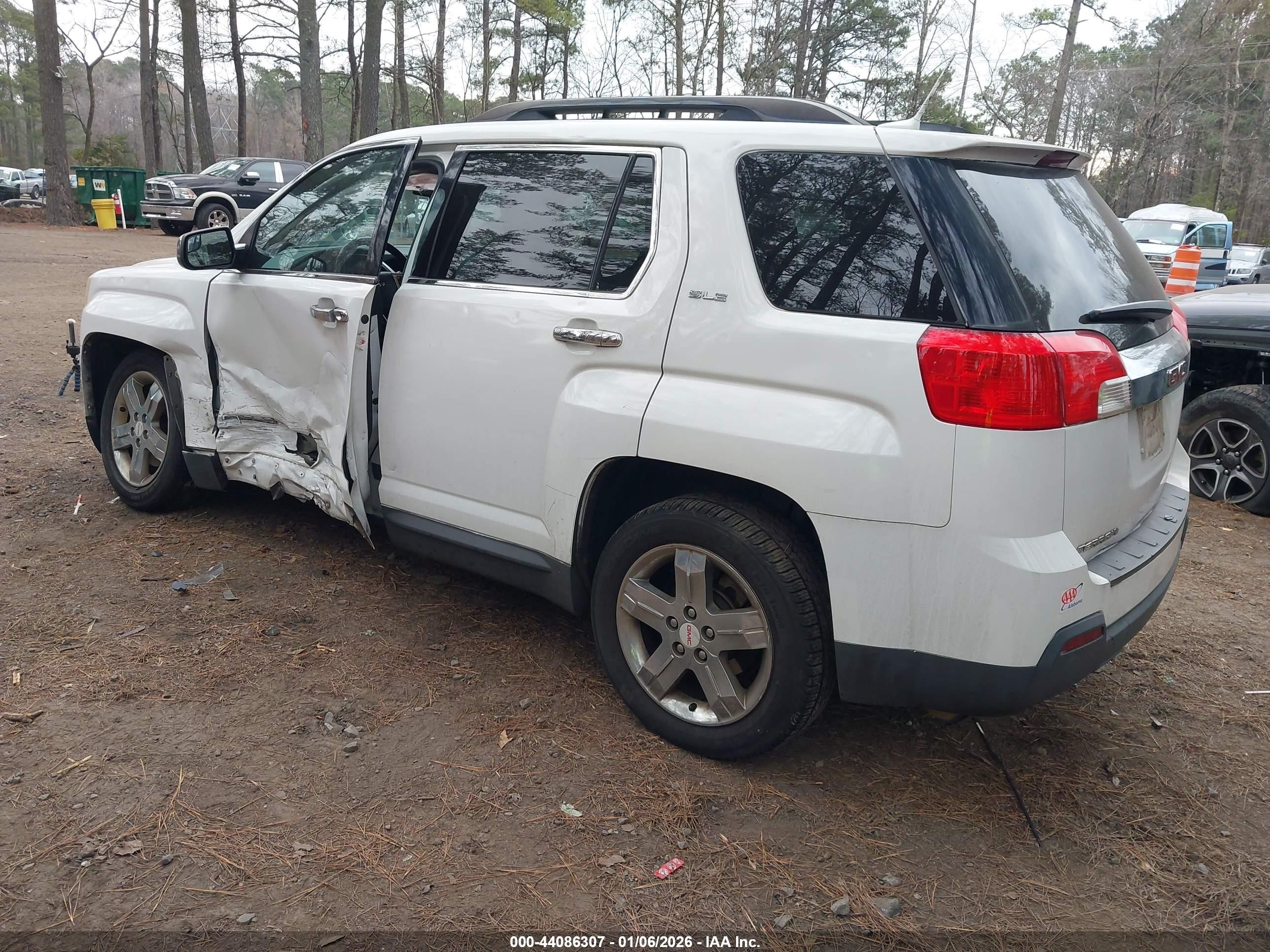 2013 Gmc Terrain Sle-2 Белый vin: 2GKALSEK6D6374373