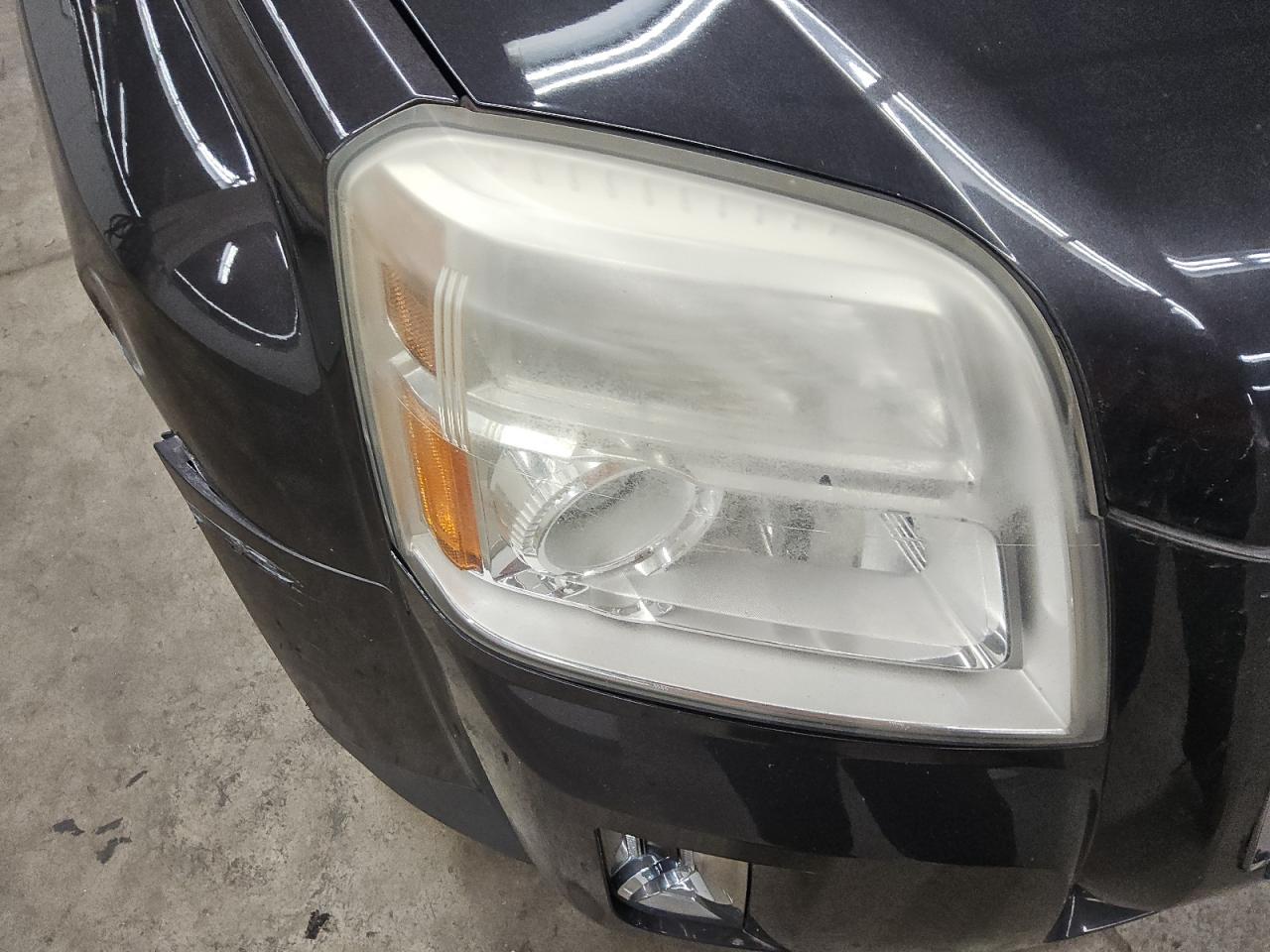 2014 Gmc Terrain Slt Black vin: 2GKALSEK9E6307865 Damage: Right Head Lamp, Faded, Repair Required