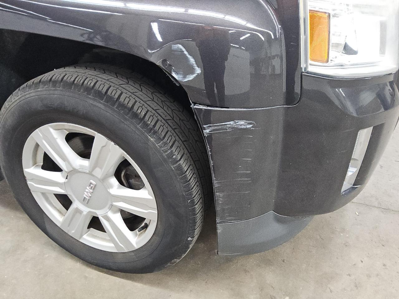 2014 Gmc Terrain Slt Black vin: 2GKALSEK9E6307865 Damage: Front Bumper, Heavy Scratch, > 12 Inches