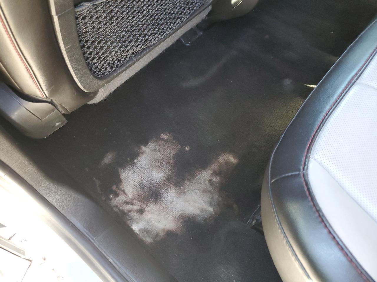2015 Gmc Terrain Slt Серый vin: 2GKFLSE32F6264986 Damage: Left Rear Carpet, Stained, Permanent