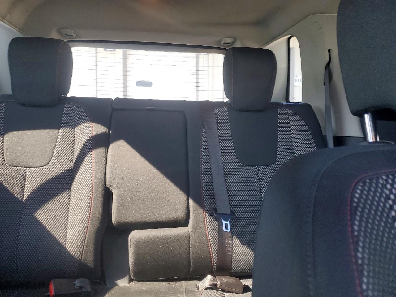 2017 Gmc Terrain Sle Silver vin: 2GKFLTEK2H6330579