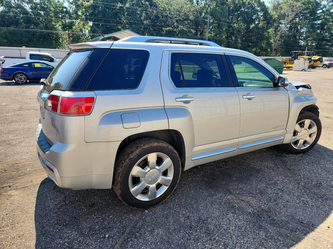 2015 Gmc Terrain Denali Silver vin: 2GKFLUE3XF6202621