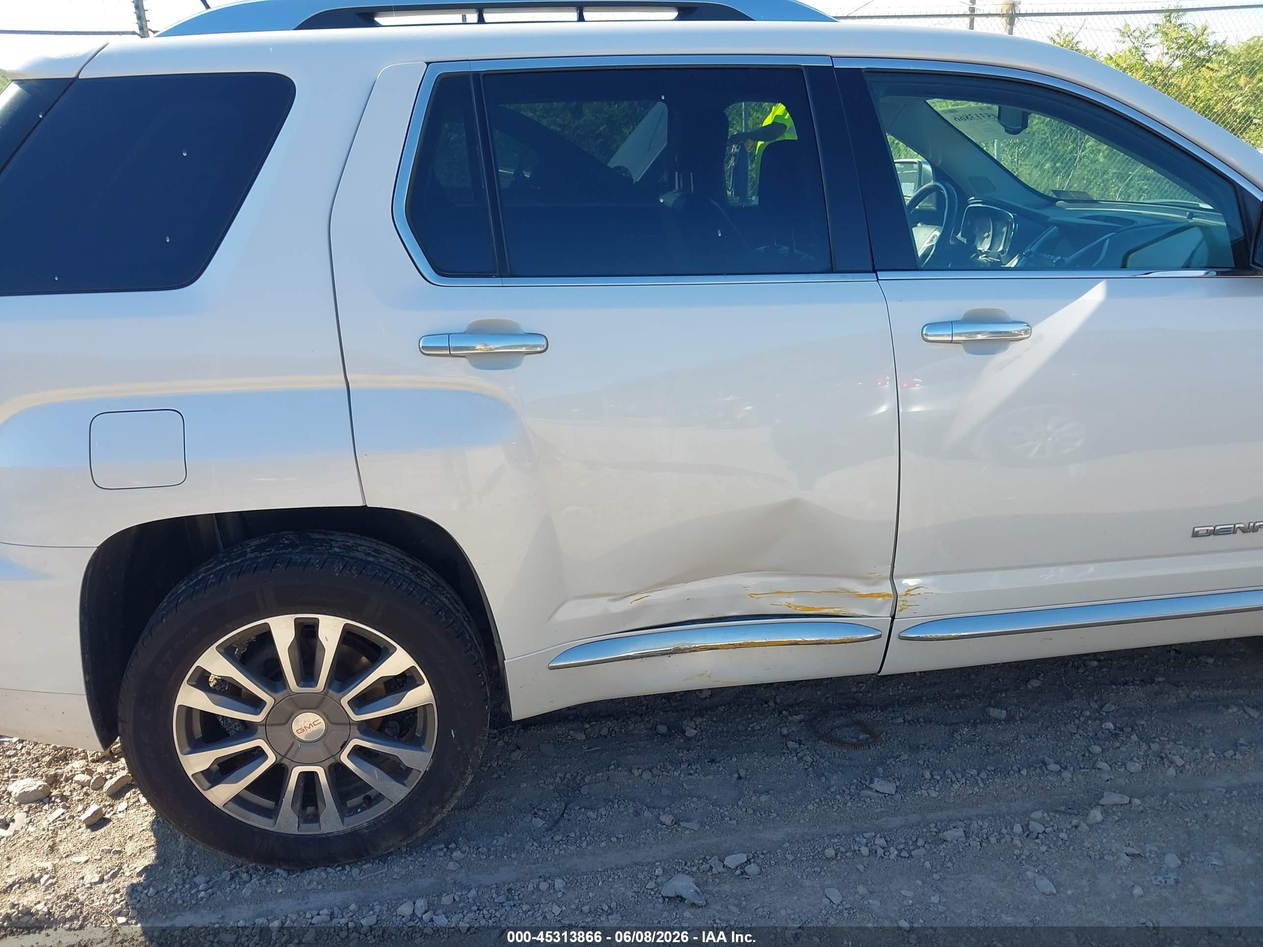 2017 Gmc Terrain Denali Белый vin: 2GKFLVE34H6150136