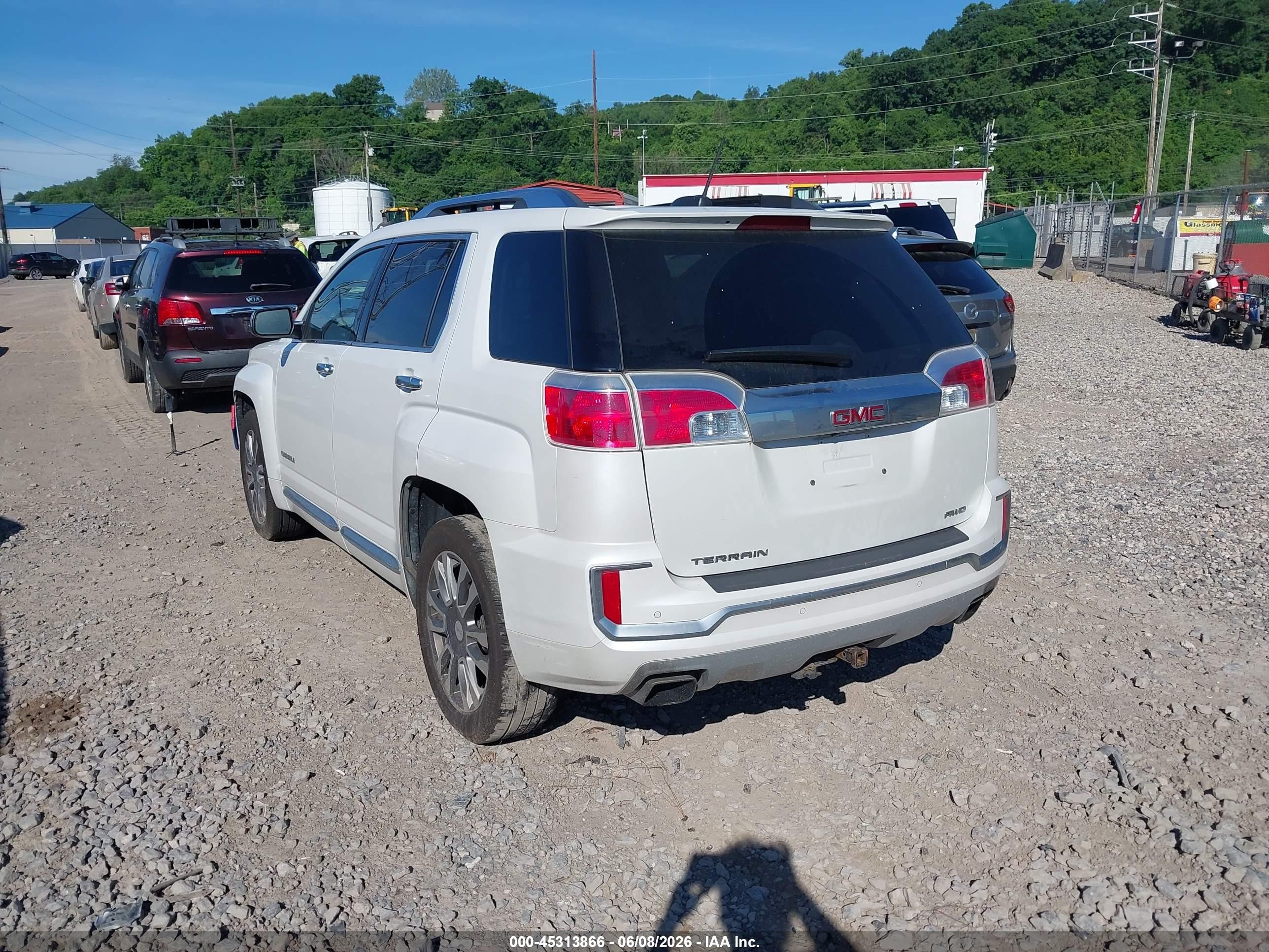 2017 Gmc Terrain Denali Белый vin: 2GKFLVE34H6150136