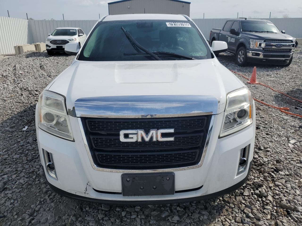 2015 Gmc Terrain Sle Белый vin: 2GKFLVEK4F6388170 Damage: Left Head Lamp, Faded, Acceptable