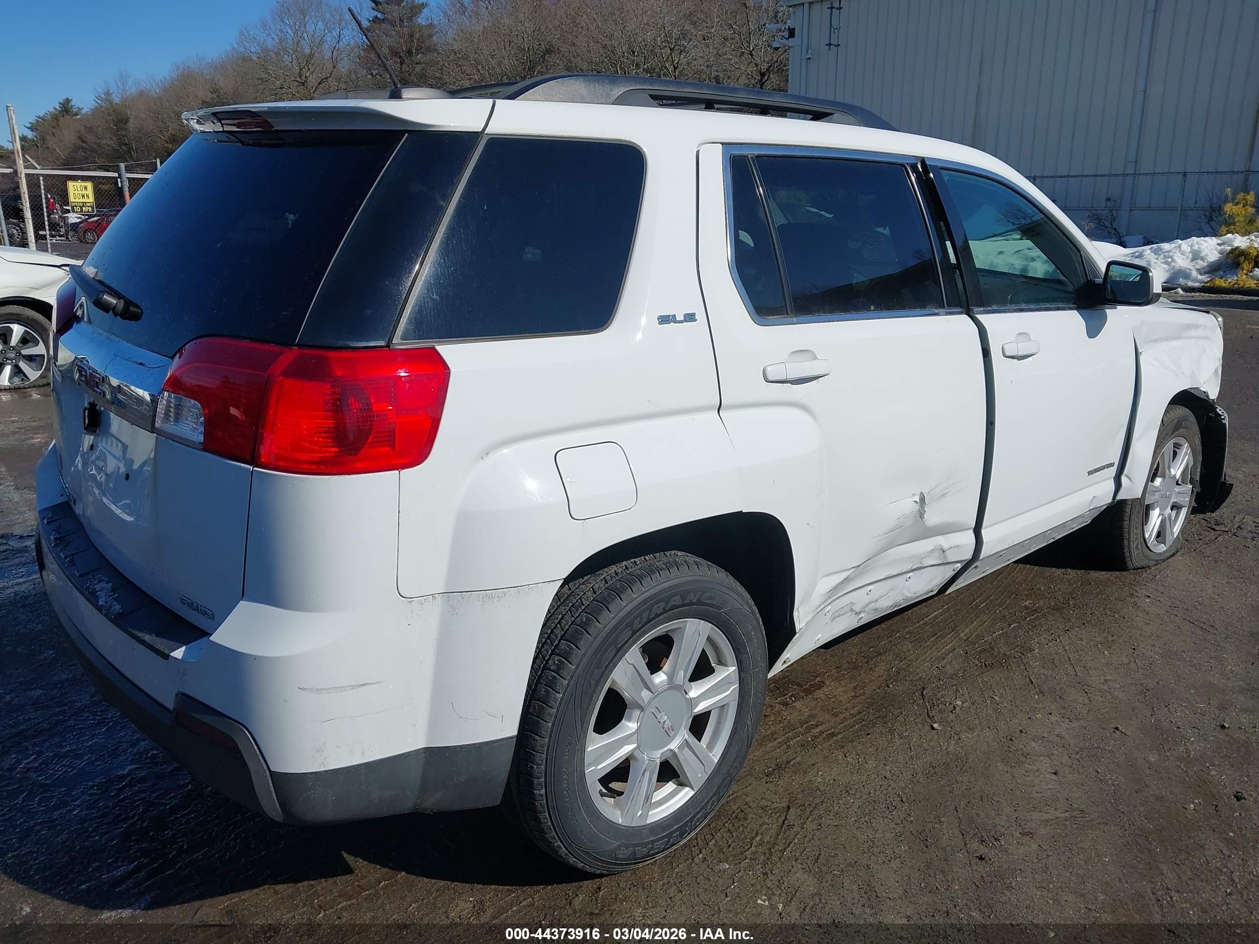 2015 Gmc Terrain Sle-2 Белый vin: 2GKFLWEK7F6328793