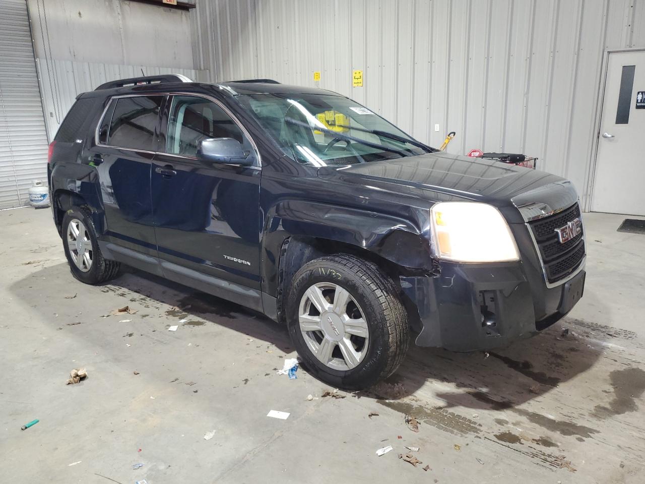 2015 Gmc Terrain Slt Black vin: 2GKFLXE32F6192197 Damage: Right Head Lamp, Broken, Replacement Required