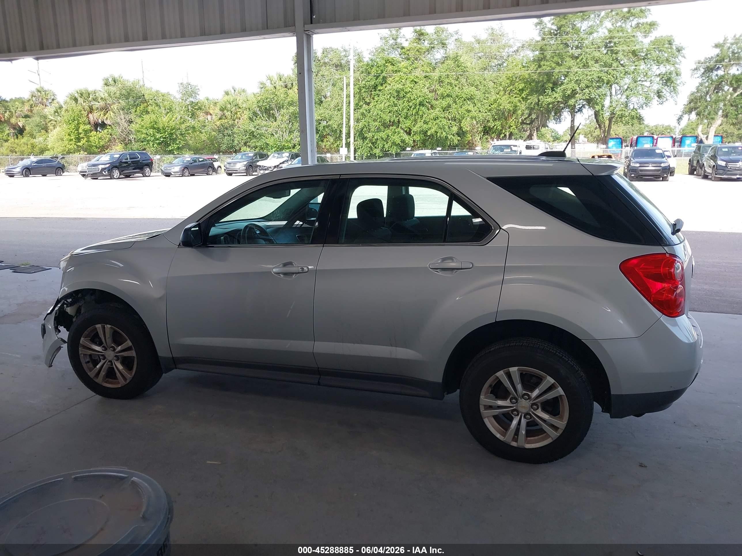 2015 Chevrolet Equinox Ls Silver vin: 2GNALAEK1F1103220