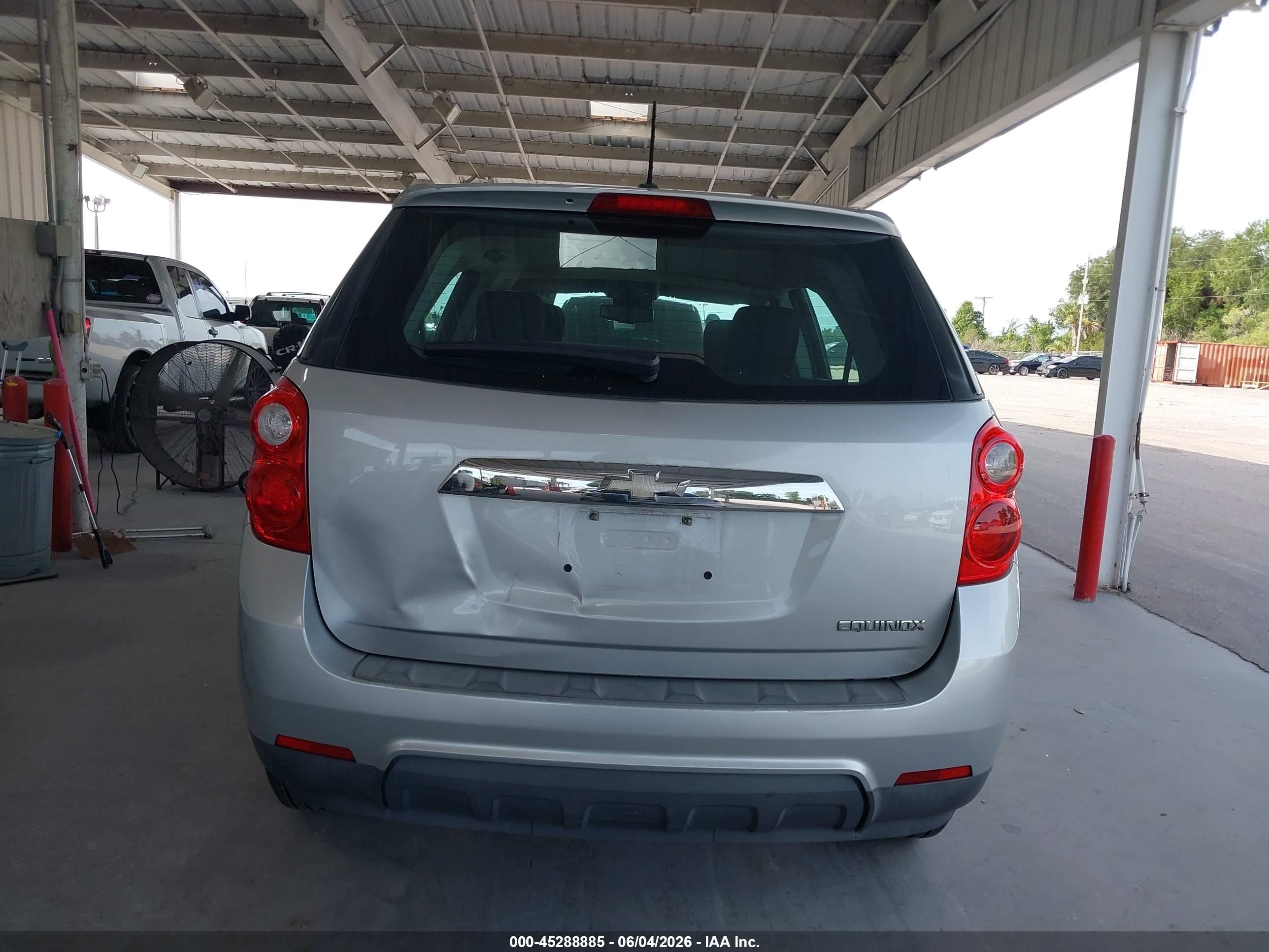 2015 Chevrolet Equinox Ls Silver vin: 2GNALAEK1F1103220