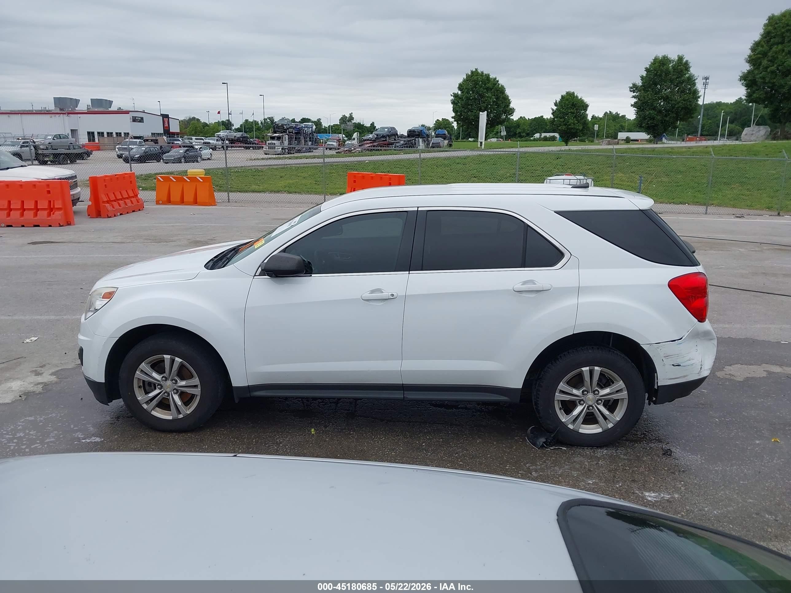 2014 Chevrolet Equinox Ls White vin: 2GNALAEK4E6339460