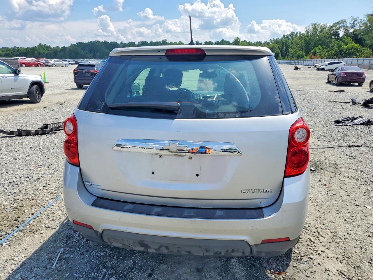 2014 Chevrolet Equinox Ls Серебряный vin: 2GNALAEK5E1127437