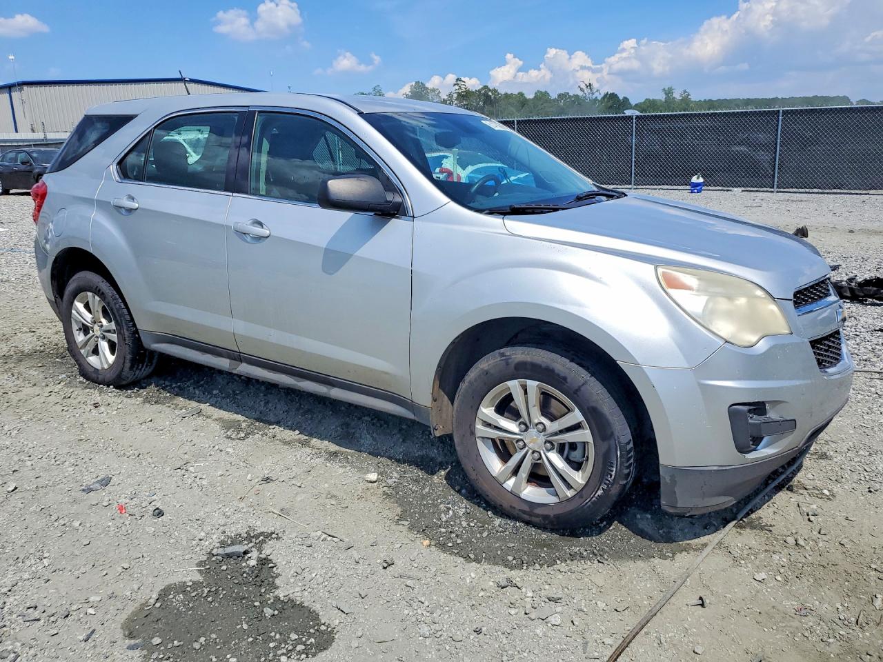 2014 Chevrolet Equinox Ls Серебряный vin: 2GNALAEK5E1127437