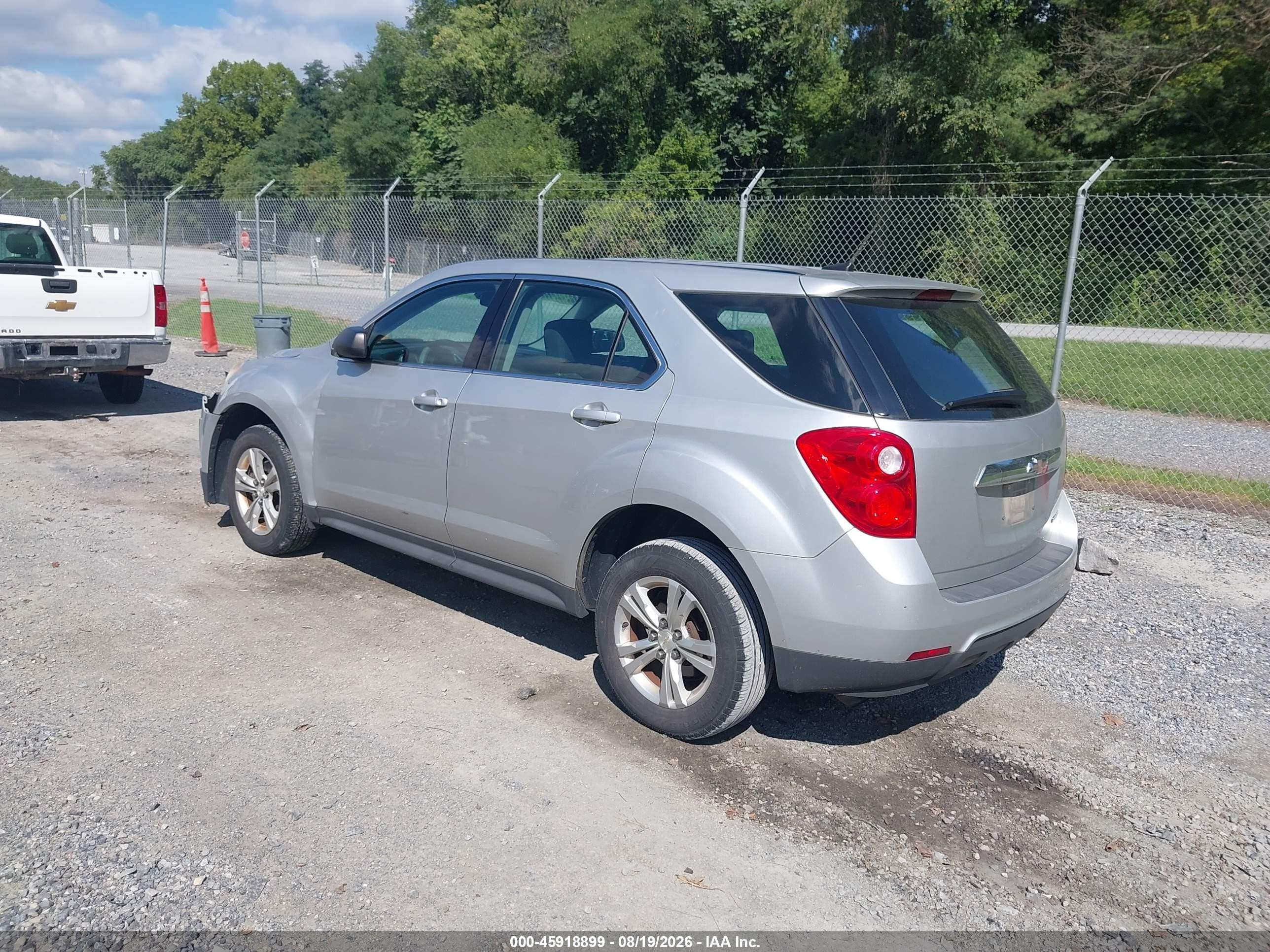 2014 Chevrolet Equinox Ls Silver vin: 2GNALAEK5E1156890