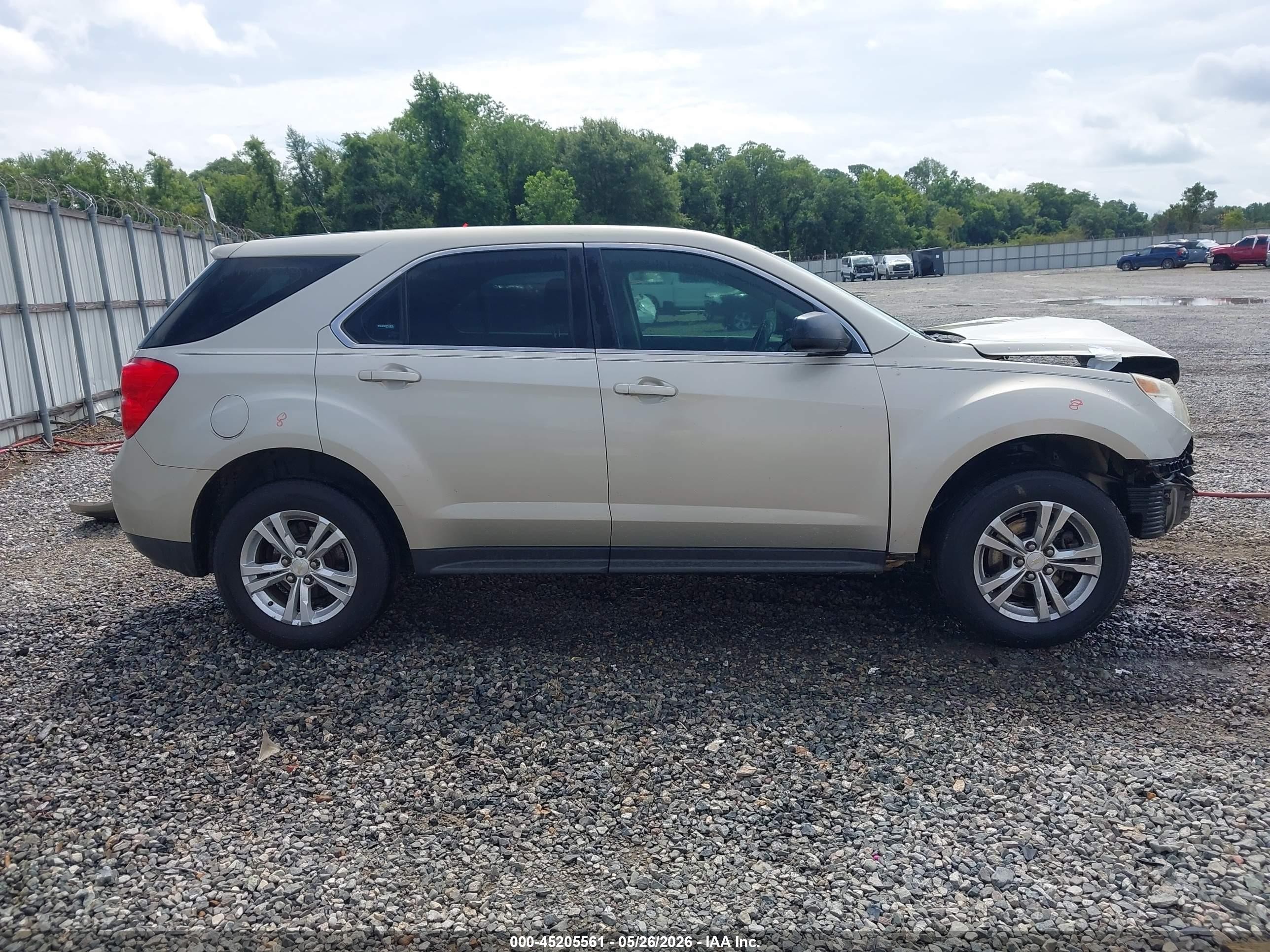 2014 Chevrolet Equinox Ls Silver vin: 2GNALAEK5E6375044